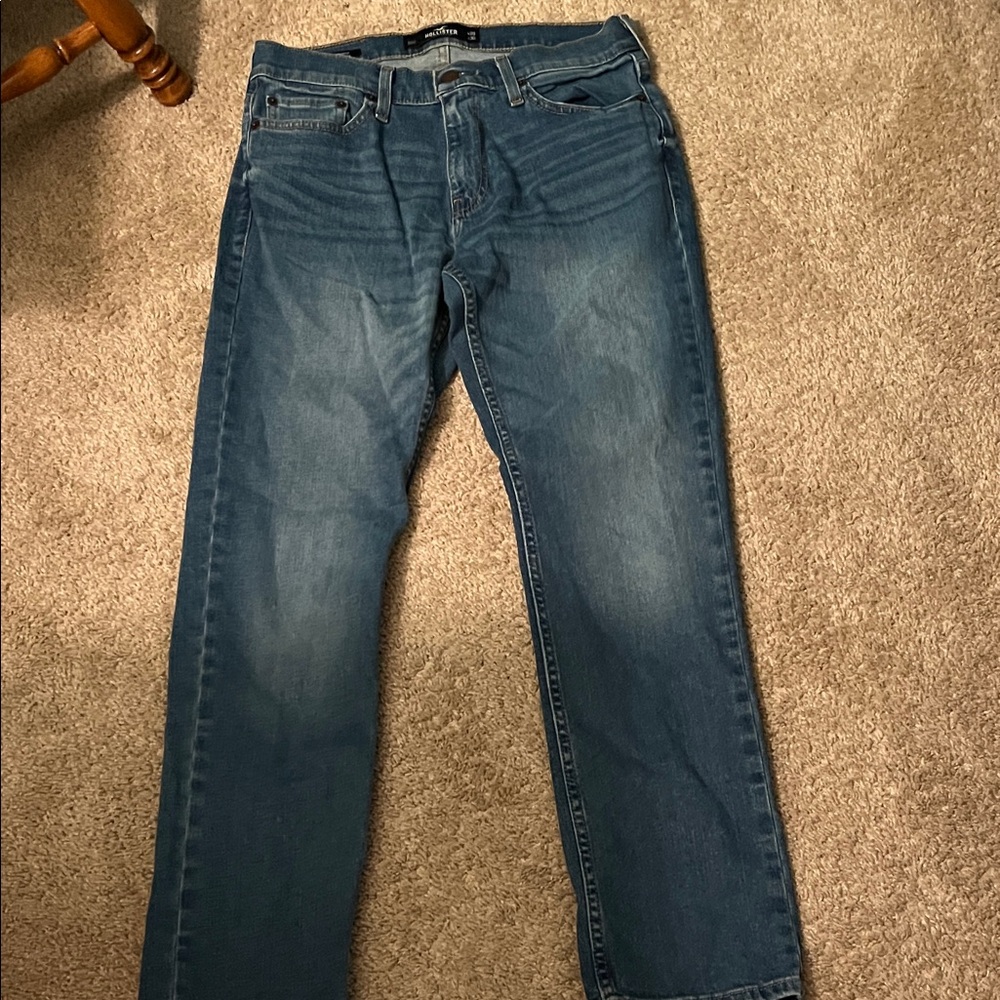 Hollister men’s jeans *like new*